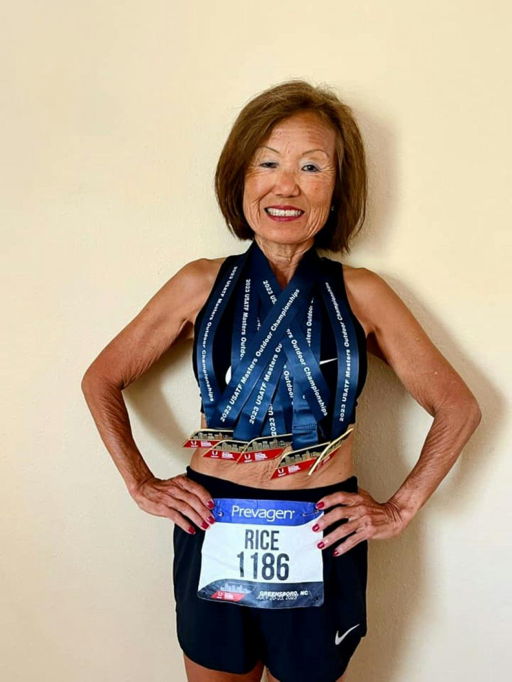Αδιανόητο επίτευγμα από την 75χρονη Jeannie Rice: Κατέκτησε πέντε χρυσά μετάλλια, σημείωσε τρία παγκόσμια ρεκόρ! runbeat.gr 